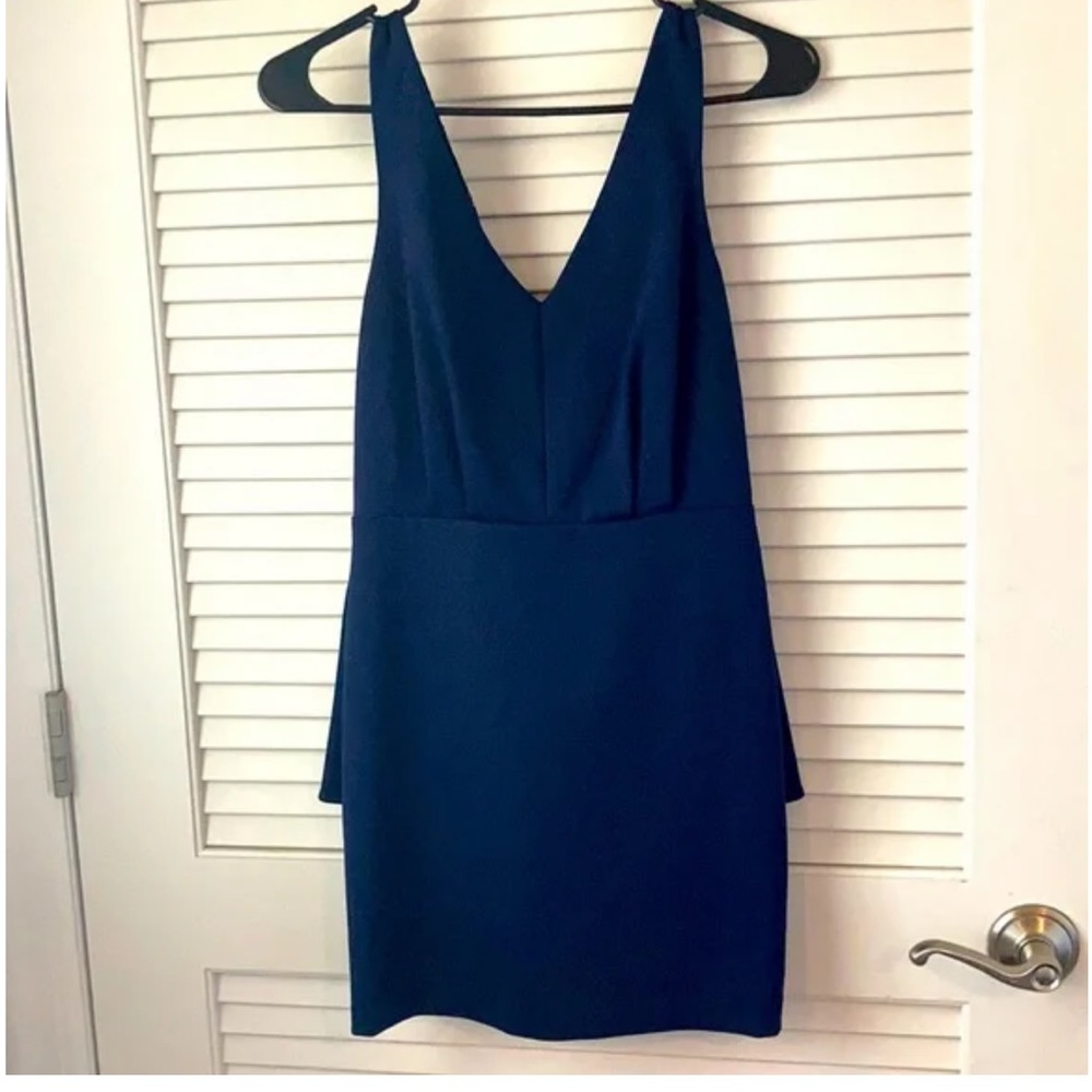 NWT new BCBGeneration size 4 navy blue mini cocktail dress.